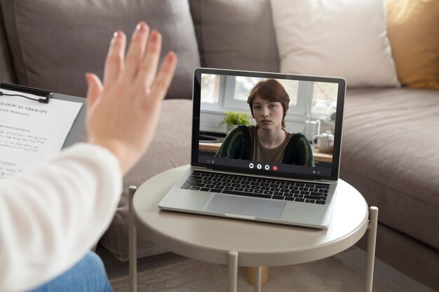 Jak przygotować się do pierwszej konsultacji z psychologiem online?